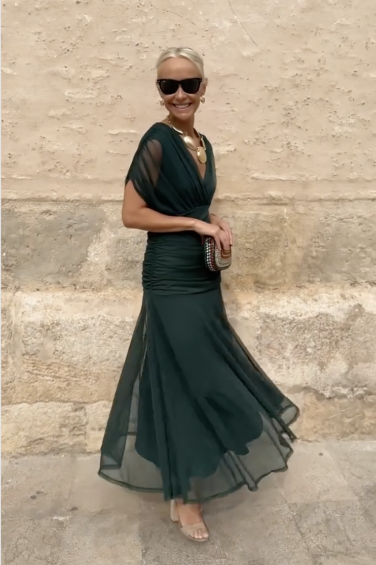 Women’s Dress | V-Neck Wrapped Bodice Design