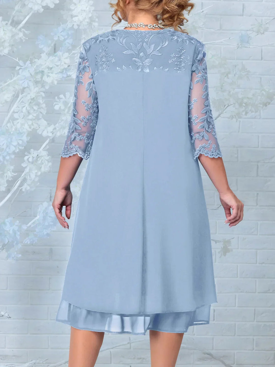 Theresa – Embroidered Banquet Dress in Plus Size