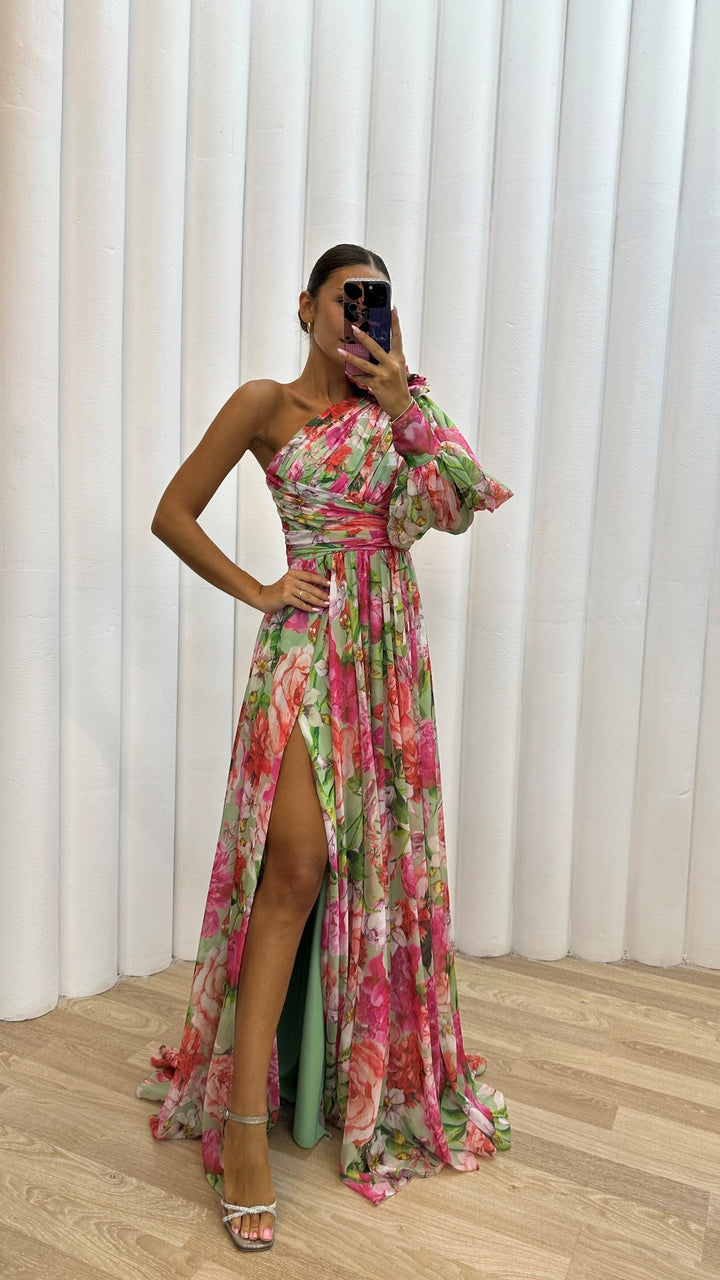 Elegant Flowy Shoulder Dress for Summer Events