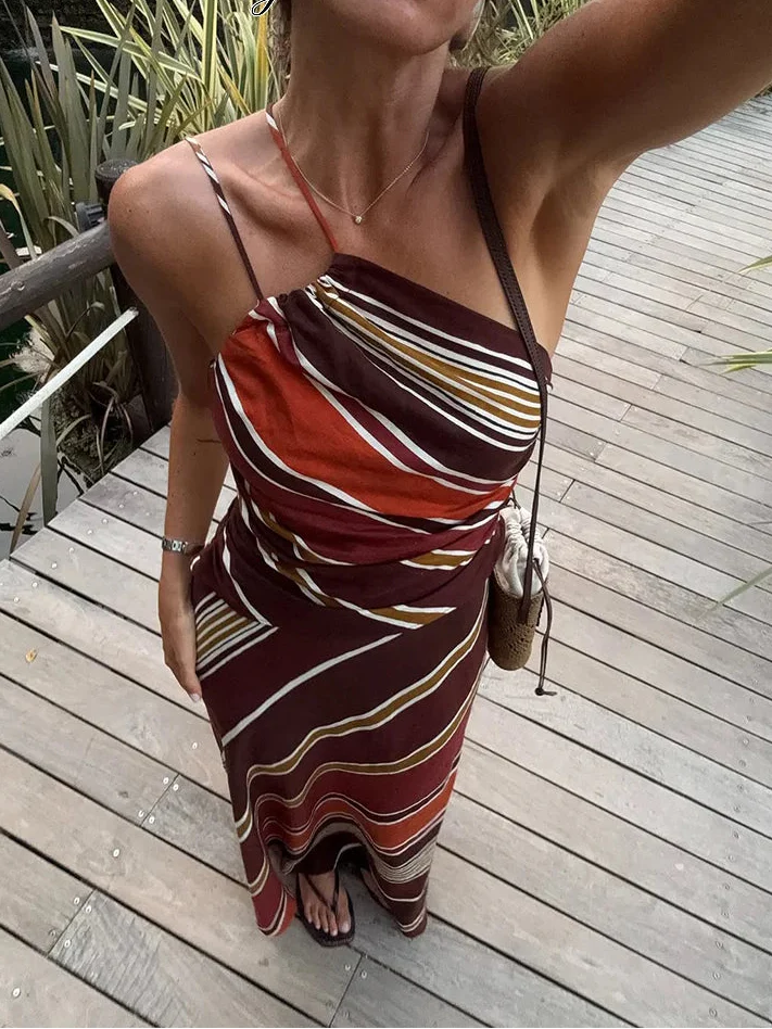 Halter Neck Maxi Dress – Flowing Resort Silhouette Dress for Women