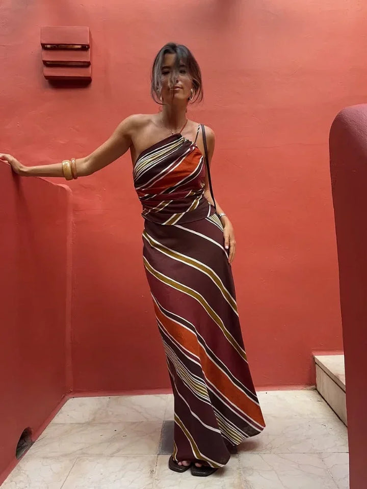 Halter Neck Maxi Dress – Flowing Resort Silhouette Dress for Women