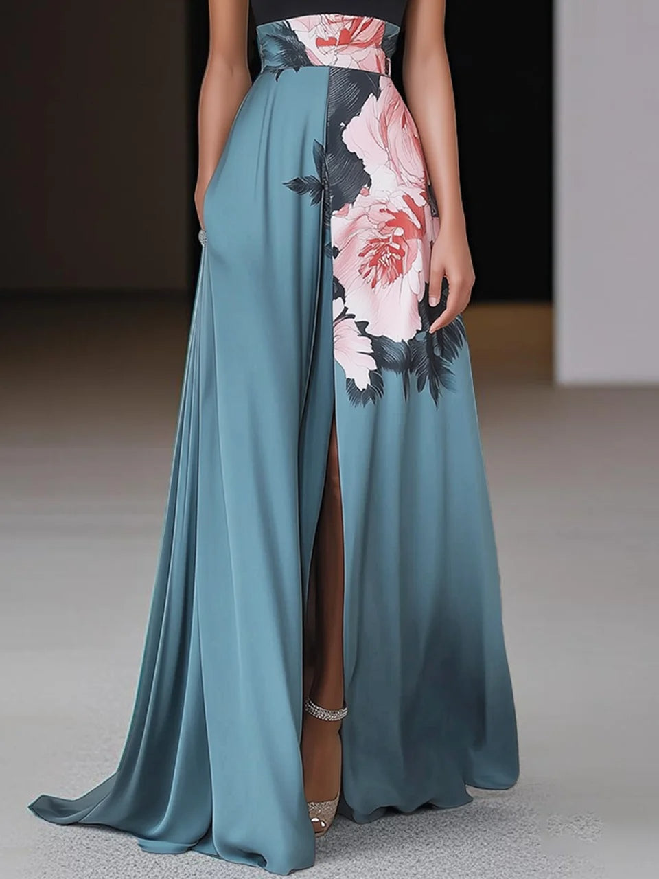 Women’s Dress | Crew Neckline Design